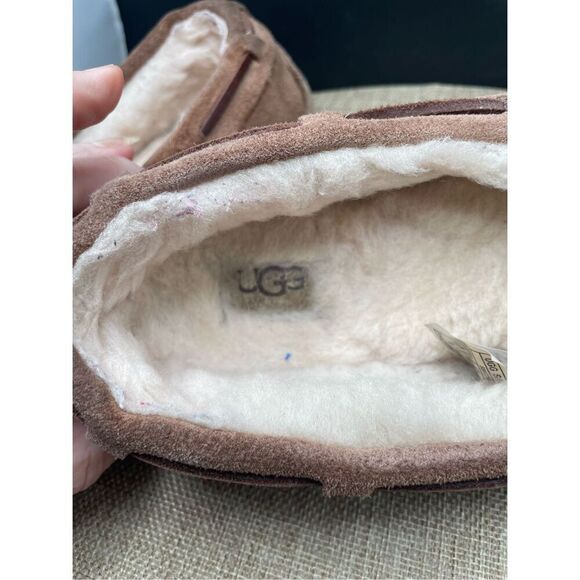 UGG Dakota Chestnut Brown Suede Slippers Moccasins Sheepskin Size US 8 Women - Picture 6 of 10